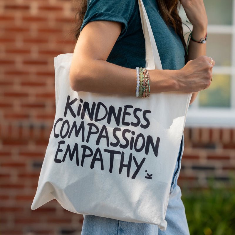 Kindness | Tote Bag - We are kind - by Cromatiko