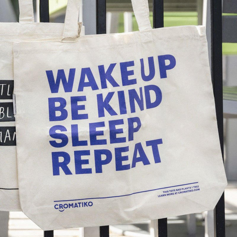 Wake Up Be Kind | Tote Bag - We are kind - by Cromatiko