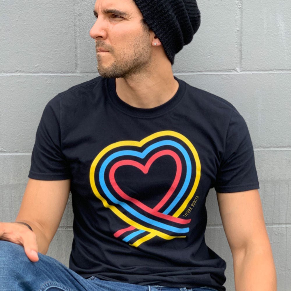 Corazón Tricolor | T-Shirt - We are kind - by Cromatiko